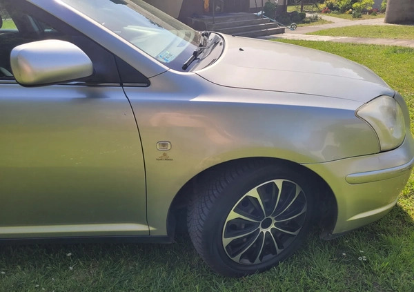 Toyota Avensis cena 8050 przebieg: 292000, rok produkcji 2003 z Warszawa małe 121